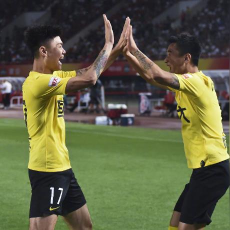 实况中超鲁能最强阵容揭晓：图谱分解鲁能阵型，揭秘背后战术布局与选手实力分析